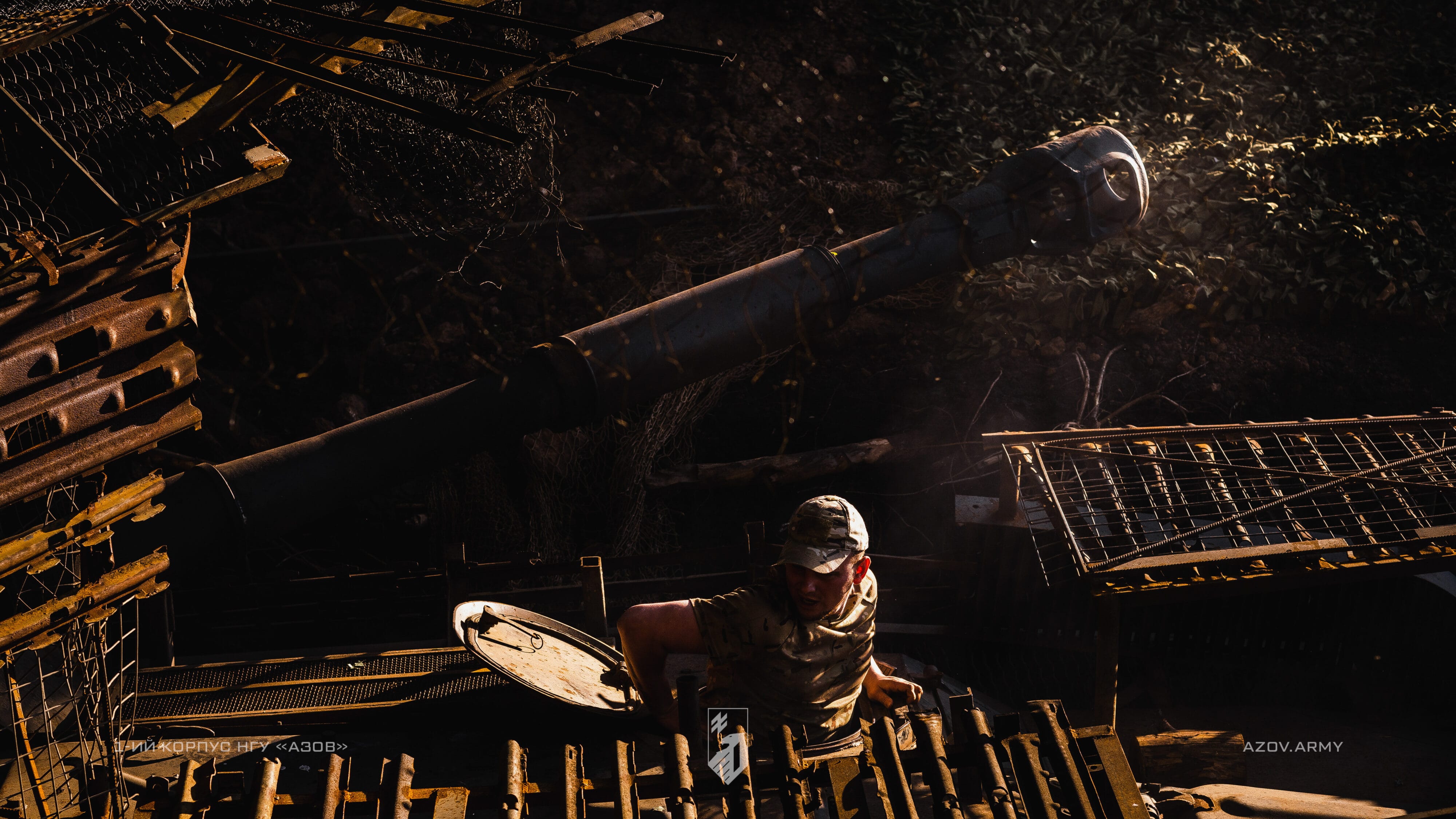 артилерист кара-даг на гарматі