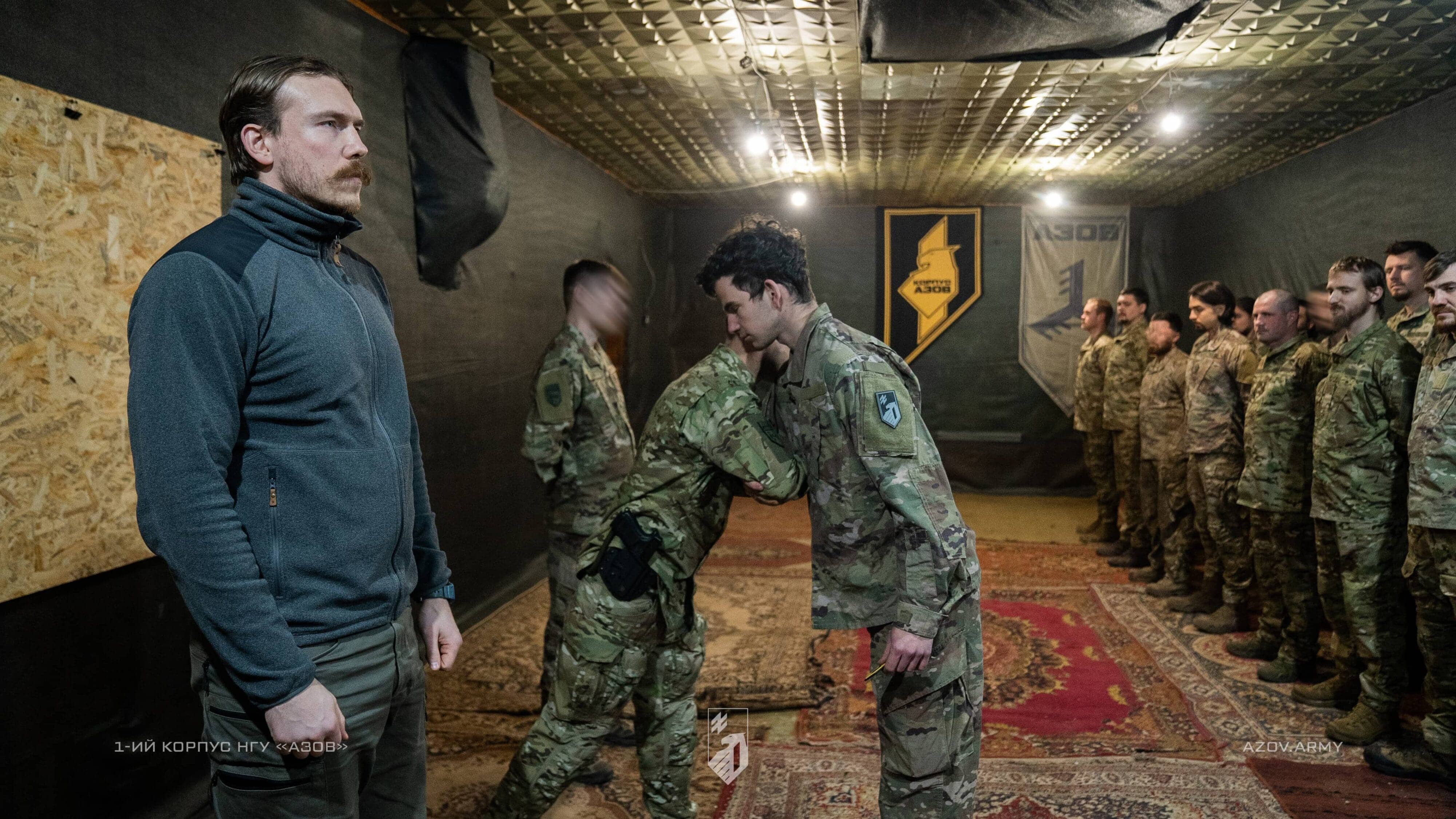 Шикування бійців батальйону безпілотних систем перед командиром 1 корпусу НГУ «Азов», полковником Денисом Прокопенко